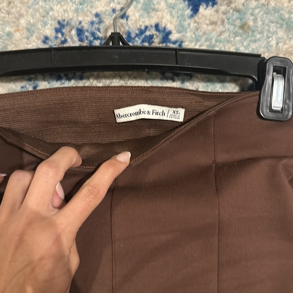 Abercrombie Pleated Flutter Flare - image 5